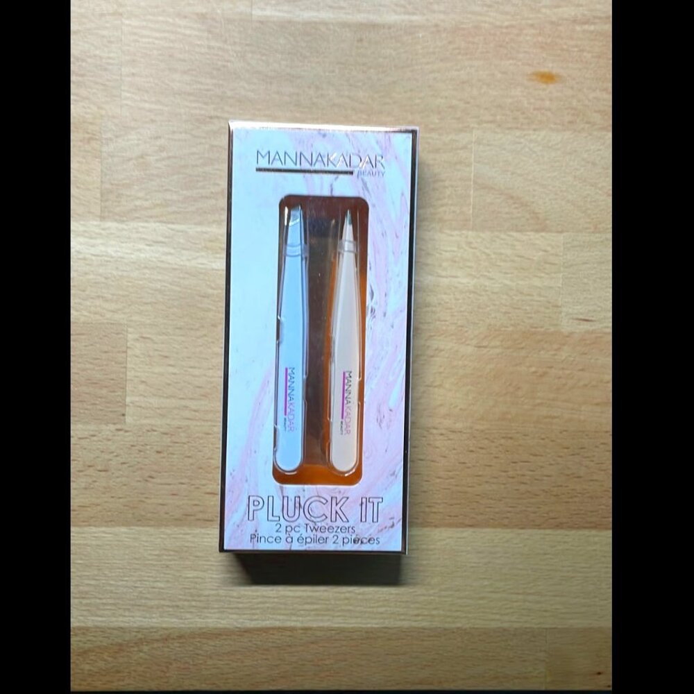 MANNA KADAR Pluck It 2-Piece Tweezer Set